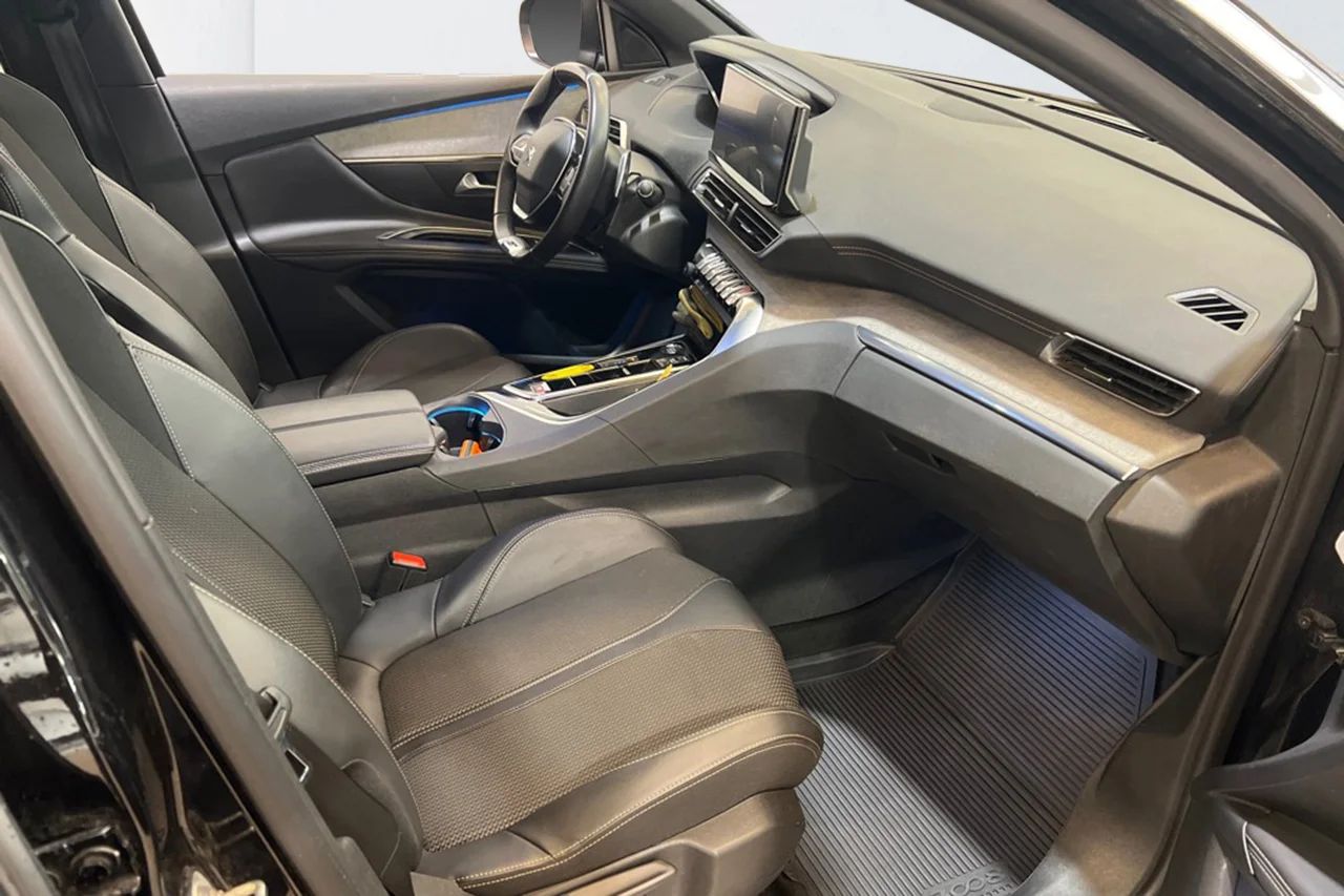 Peugeot 3008 1.2 PureTech GT Navi Kamera Delläder Cockpit MOMS – bild 7 av 11