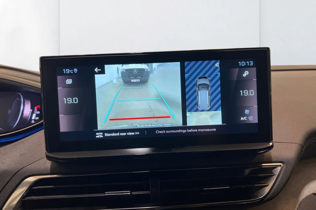 Peugeot 3008 1.2 PureTech GT Navi Kamera Delläder Cockpit MOMS – bild 10 av 11