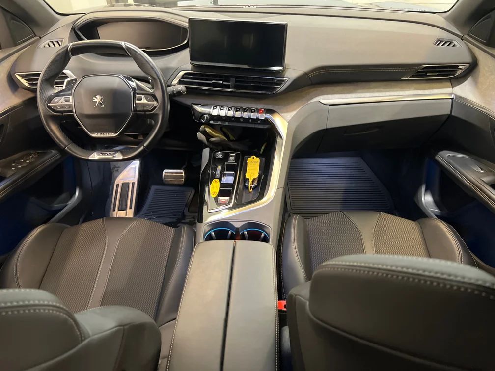Peugeot 3008 1.2 PureTech GT Navi Kamera Delläder Cockpit MOMS – bild 9 av 11