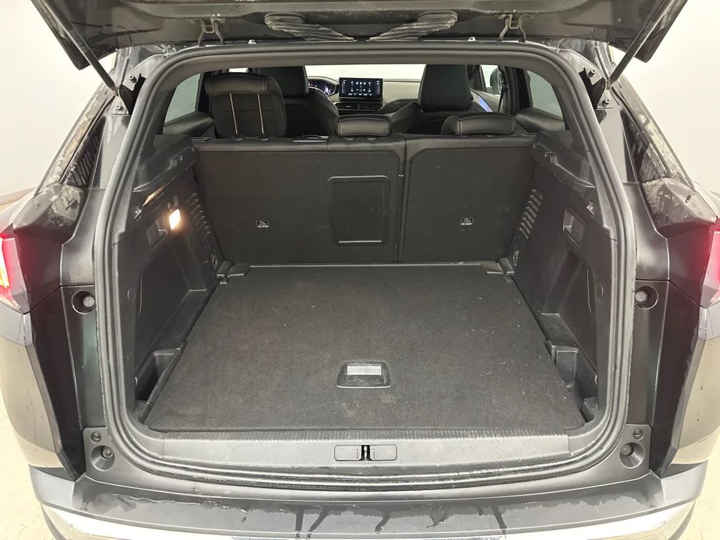 Peugeot 3008 1.2 PureTech GT Navi Kamera Delläder Cockpit MOMS – bild 11 av 11