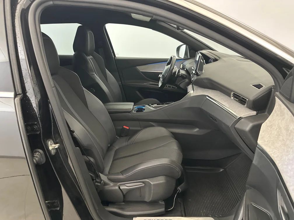 Peugeot 3008 1.2 PureTech GT Navi Kamera Delläder Cockpit MOMS – bild 7 av 11