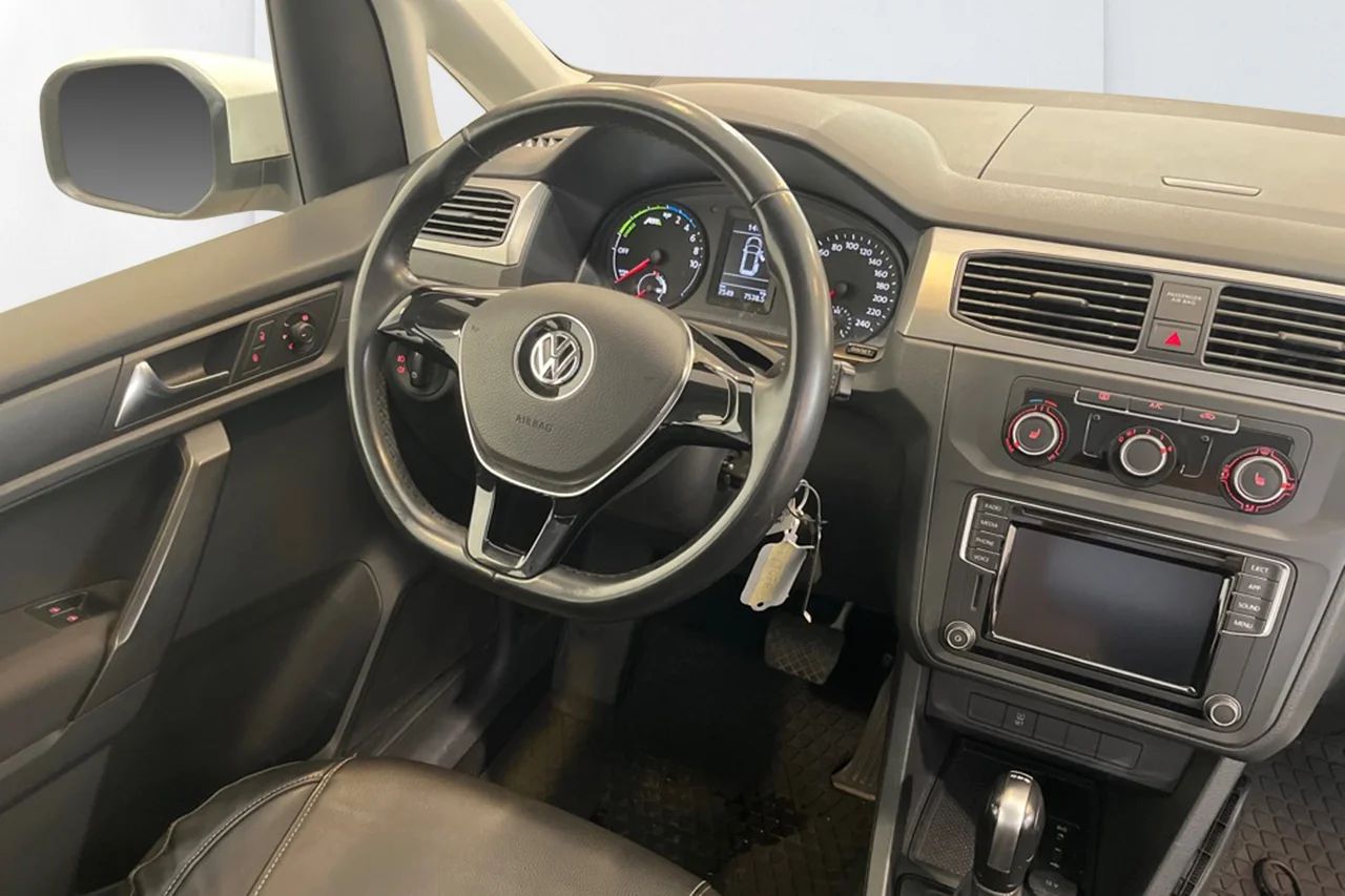 Volkswagen Caddy Maxi e-Caddy Life ABT 37.3 kWh P-Sens Värmare MOMS 113hk – bild 8 av 12