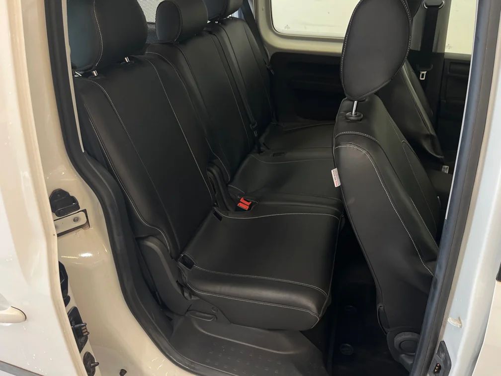 Volkswagen Caddy Maxi e-Caddy Life ABT 37.3 kWh P-Sens Värmare MOMS 113hk – bild 9 av 12