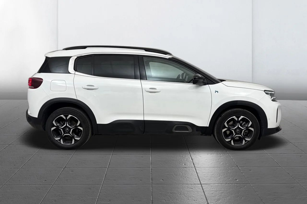 Citroën C5 Aircross Hybrid Navi Kamera Cockpit Alcantara MOMS 225hk – bild 4 av 12