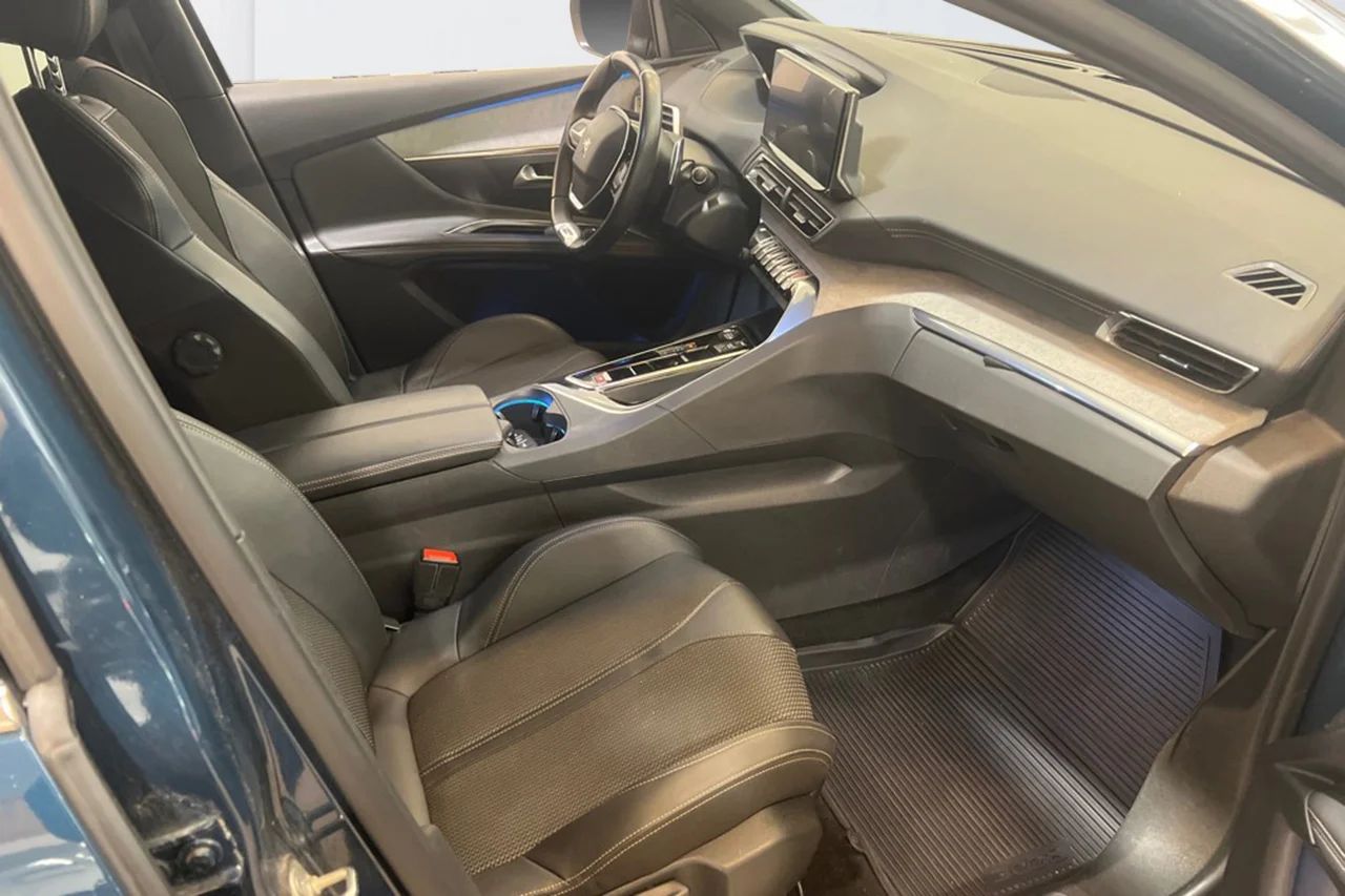 Peugeot 3008 1.2 PureTech GT Navi Kamera Delläder Cockpit MOMS – bild 7 av 10
