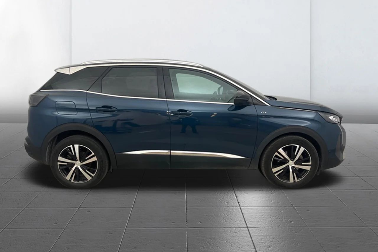 Peugeot 3008 1.2 PureTech GT Navi Kamera Delläder Cockpit MOMS – bild 4 av 10