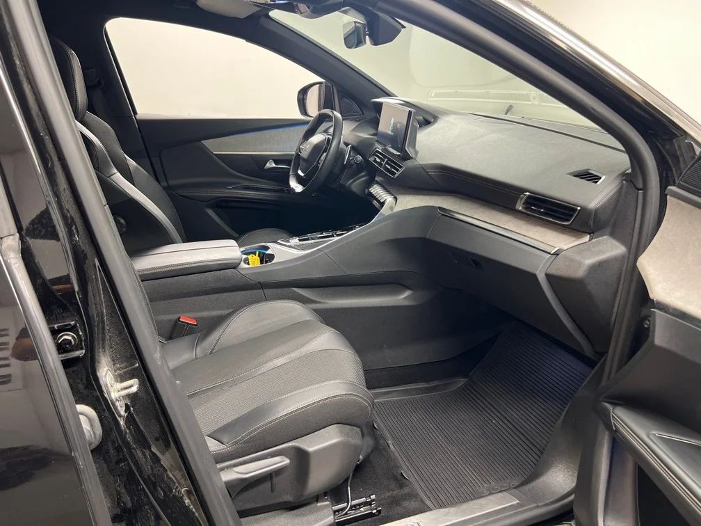Peugeot 3008 1.2 PureTech GT Navi Kamera Delläder Cockpit MOMS – bild 7 av 10