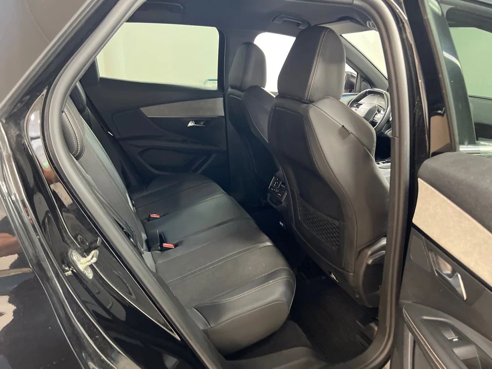 Peugeot 3008 1.2 PureTech GT Navi Kamera Delläder Cockpit MOMS – bild 8 av 10