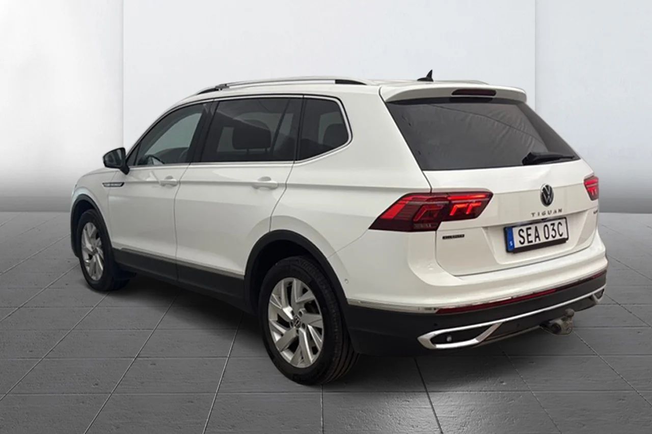 Volkswagen Tiguan Allspace 2.0 TDI 4Motion Elegance 5sits Drag Kamera Värmare Cockpit MOMS 200hk – bild 6 av 11