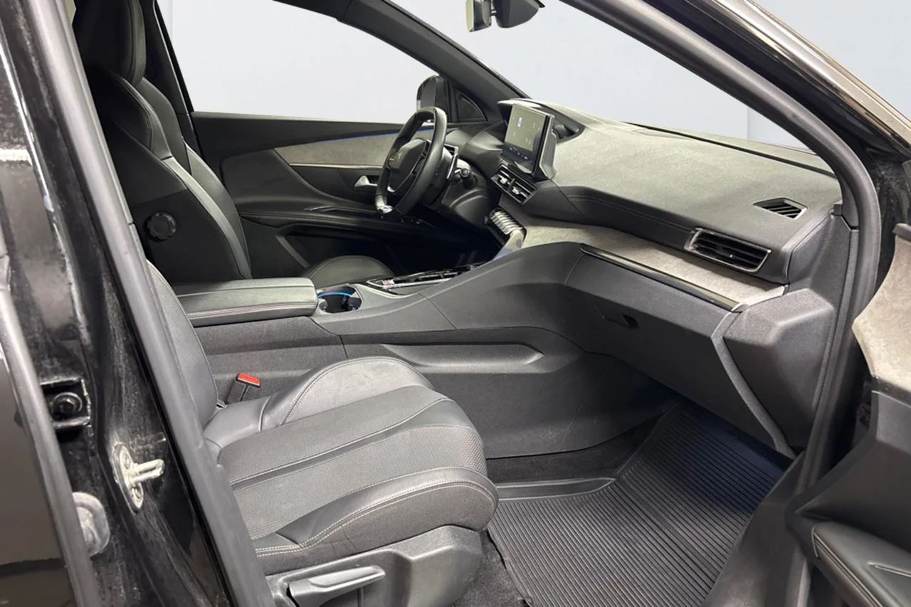 Peugeot 3008 1.2 PureTech GT Navi Kamera Delläder Cockpit MOMS – bild 7 av 10