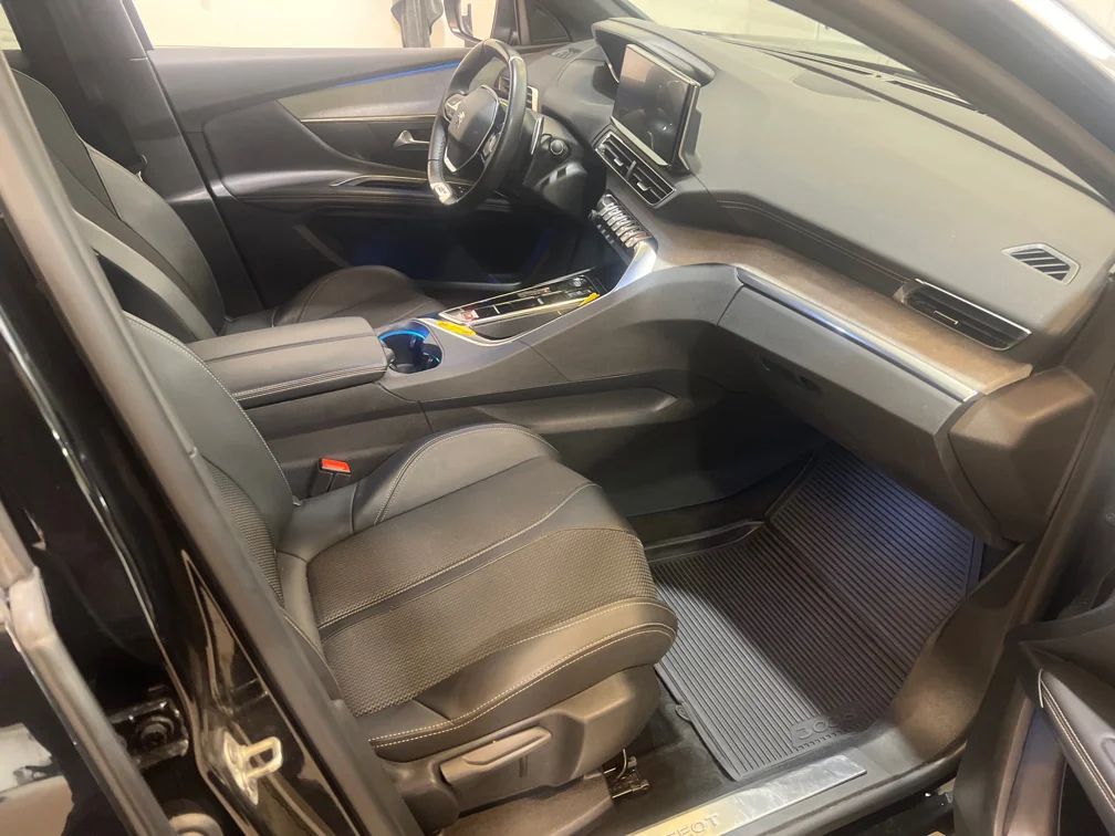 Peugeot 3008 1.2 PureTech GT Navi Kamera Delläder Cockpit MOMS – bild 7 av 10