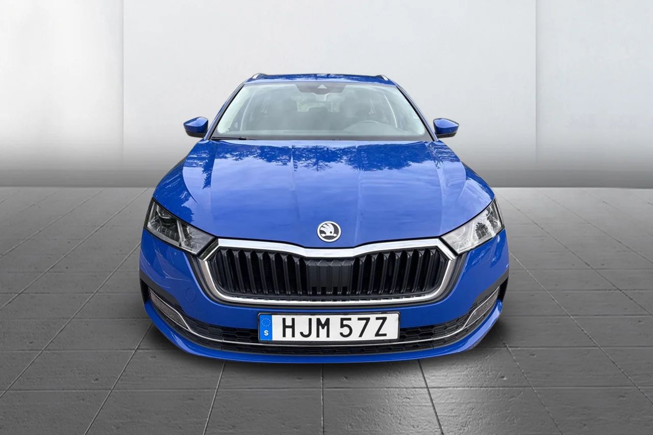 Škoda Octavia Kombi 1.0 TSI Style Cockpit Kamera SmartLink MOMS 110hk – bild 3 av 7