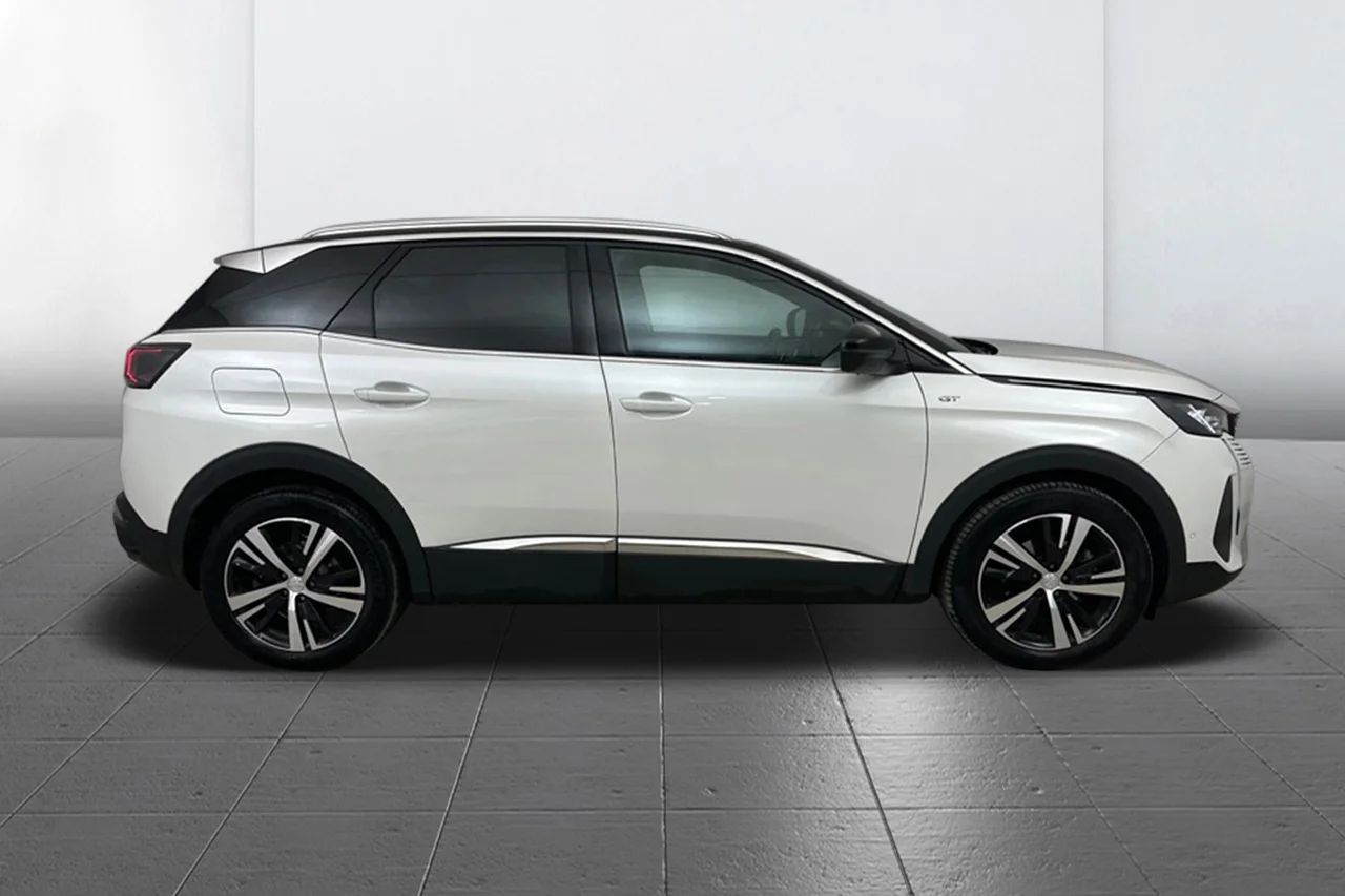 Peugeot 3008 1.2 PureTech GT Navi Kamera Delläder Cockpit MOMS – bild 4 av 10