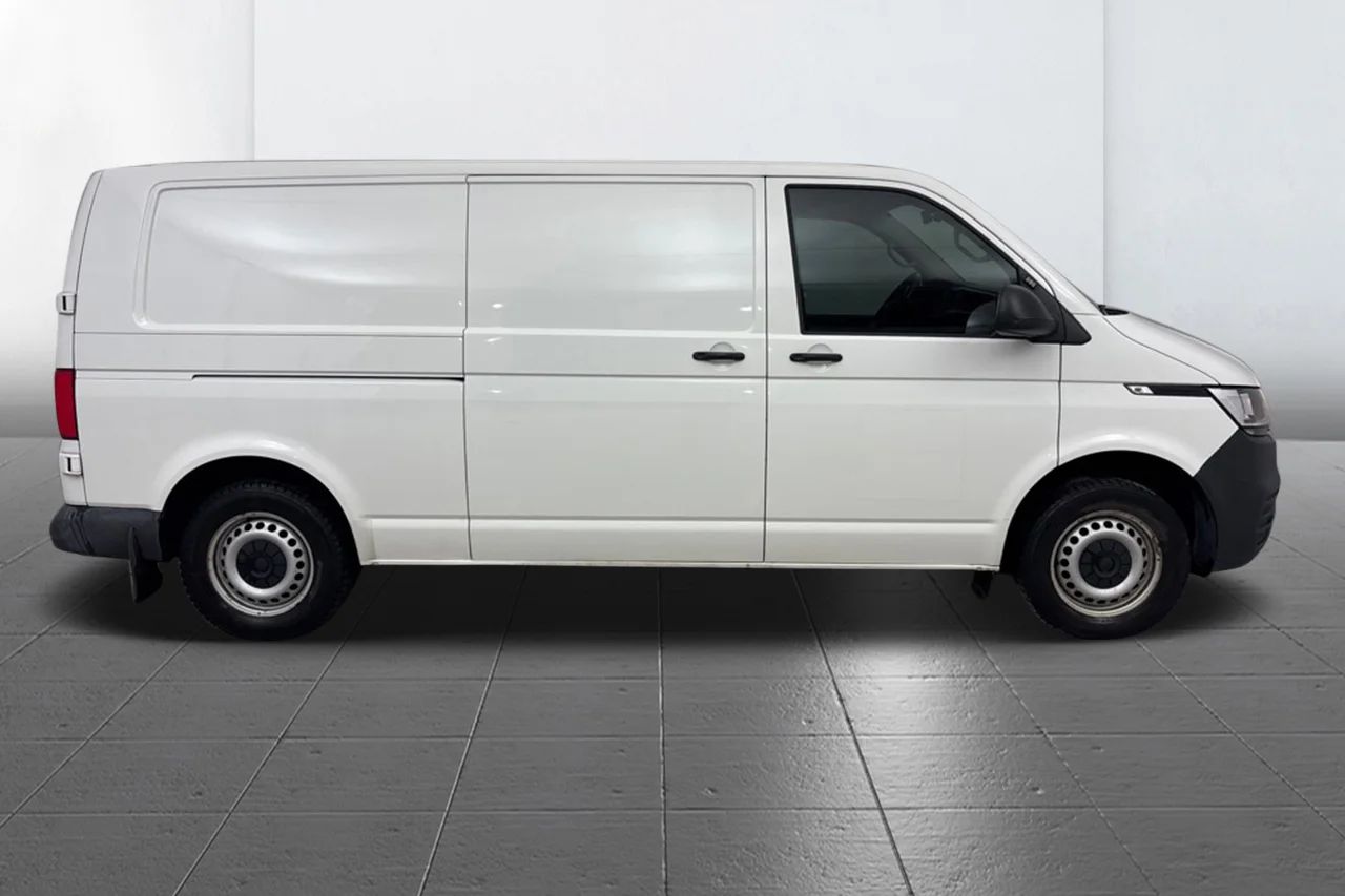 Volkswagen Transporter T30 2.0 TDI L2H1 Drag Inredd Kamera Värmare 150hk – bild 4 av 9