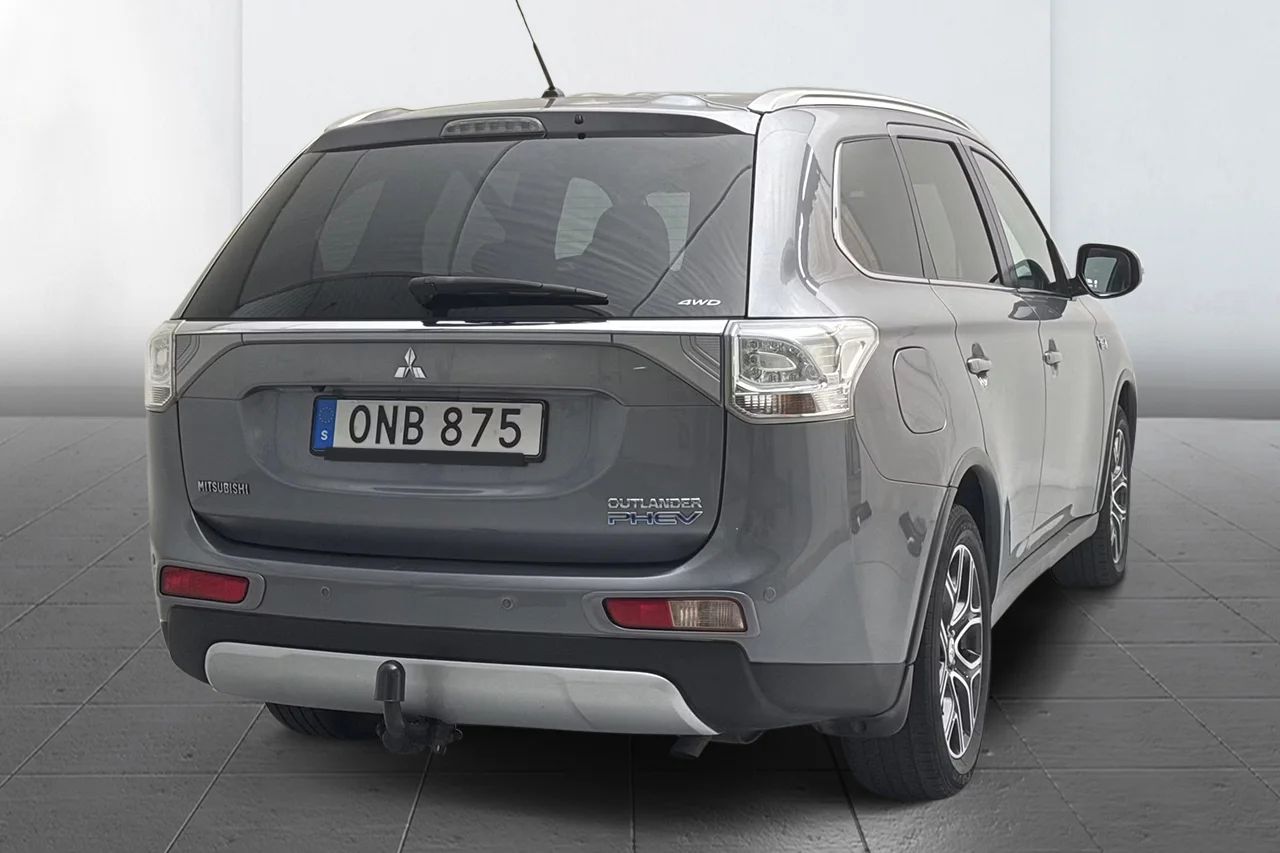 Mitsubishi Outlander PHEV Business Drag Kamera P-Sens 203hk – bild 4 av 9