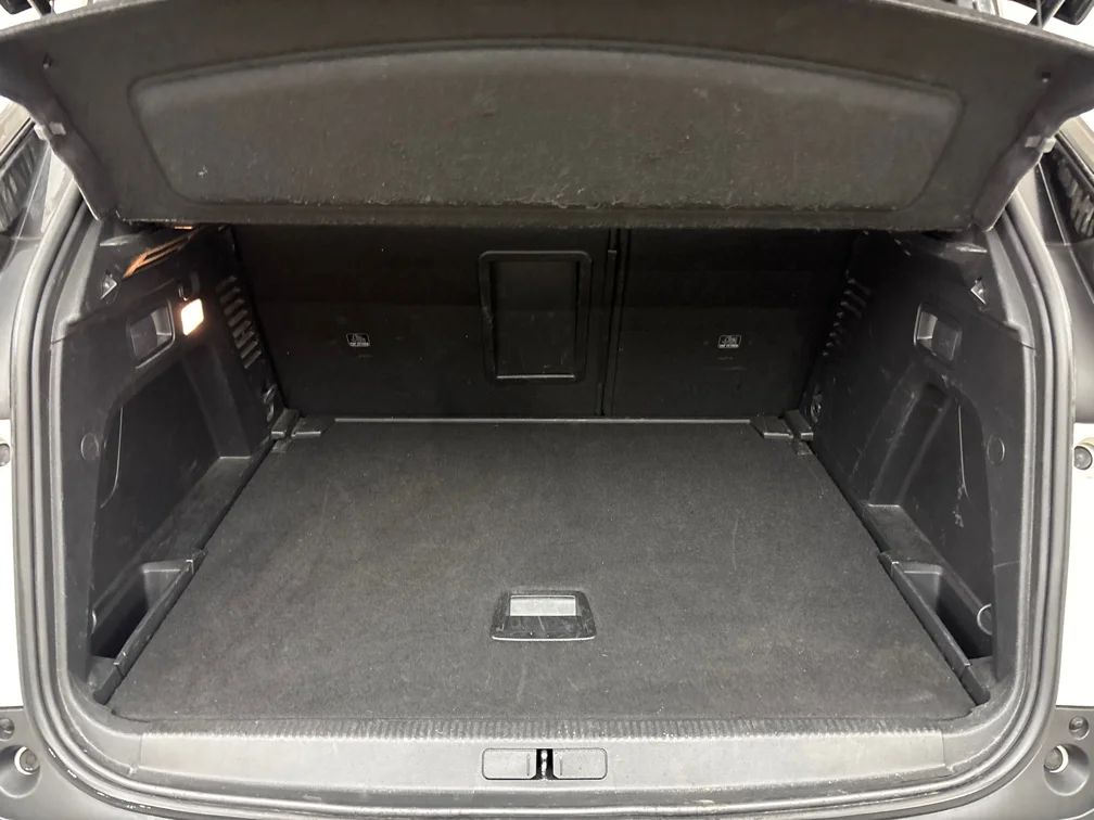 Peugeot 3008 1.2 PureTech GT Navi Kamera Delläder Cockpit MOMS – bild 11 av 11