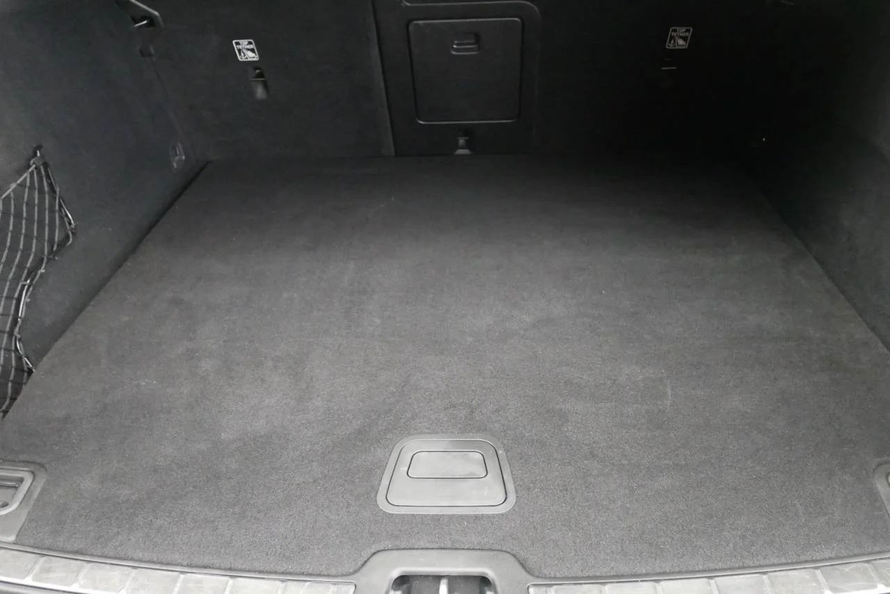 Volvo XC60 T8 Twin Engine AWD Momentum Drag Pano Värmare MOMS 392hk – bild 18 av 20