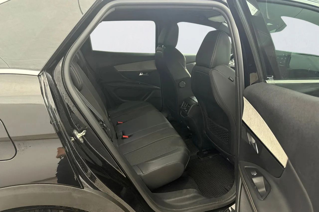 Peugeot 3008 1.2 PureTech GT Navi Kamera Delläder Cockpit MOMS – bild 8 av 10
