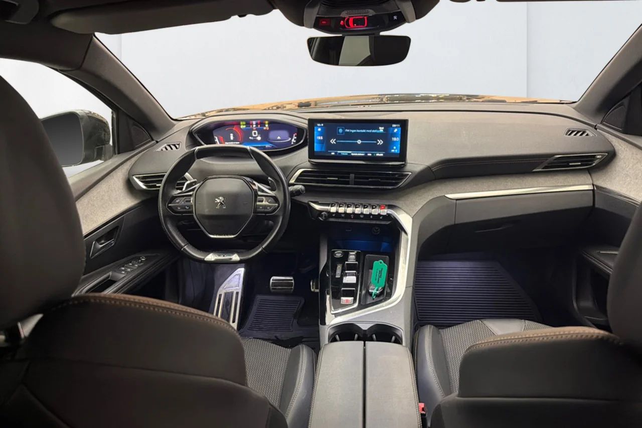 Peugeot 3008 1.2 PureTech GT Navi Kamera Delläder Cockpit MOMS – bild 9 av 10