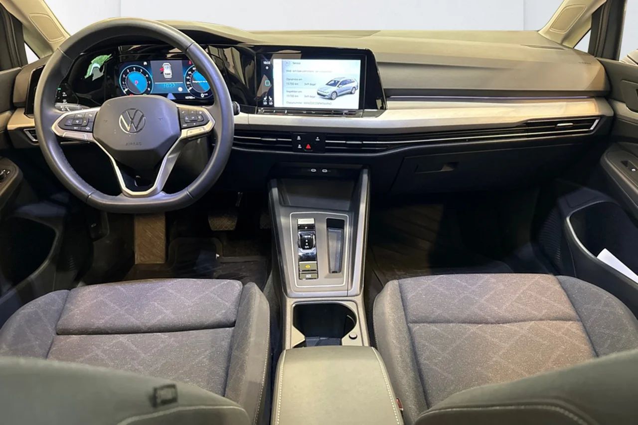 Volkswagen Golf SC 1.5 eTSI Aut Navi Kamera Keyless Massage MOMS – bild 9 av 10