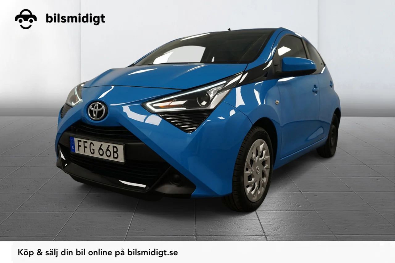 Toyota Aygo 5-dörr 1.0 VVT-i X-Play Filassist Kamkedja 72hk – bild 1 av 18