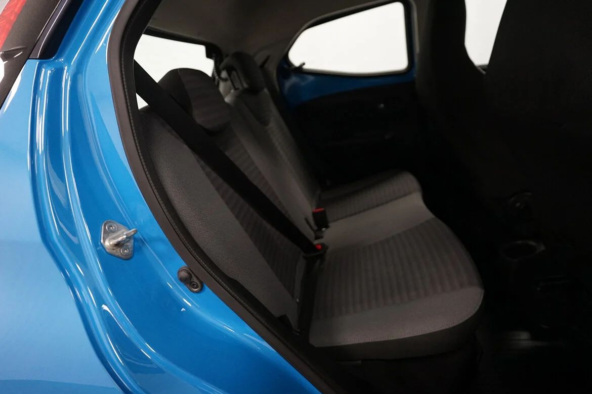 Toyota Aygo 5-dörr 1.0 VVT-i X-Play Filassist Kamkedja 72hk – bild 15 av 18