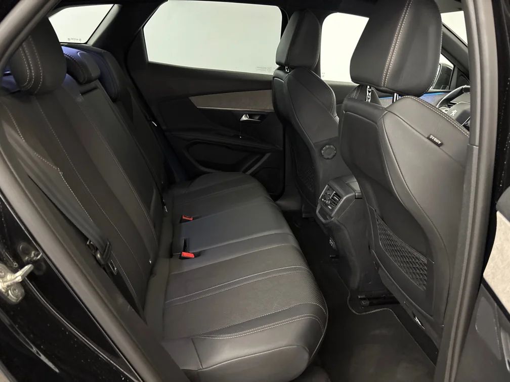 Peugeot 3008 1.2 PureTech GT Navi Kamera Delläder Cockpit MOMS – bild 7 av 10