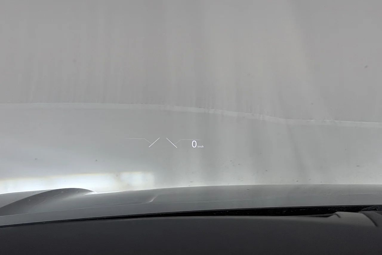 Volkswagen Touareg R eHybrid 3.0 V6 4M Drag Pano Navi HUD Luftfjädring DYNAUDIO *Se Spec* MOMS 462hk – bild 23 av 41