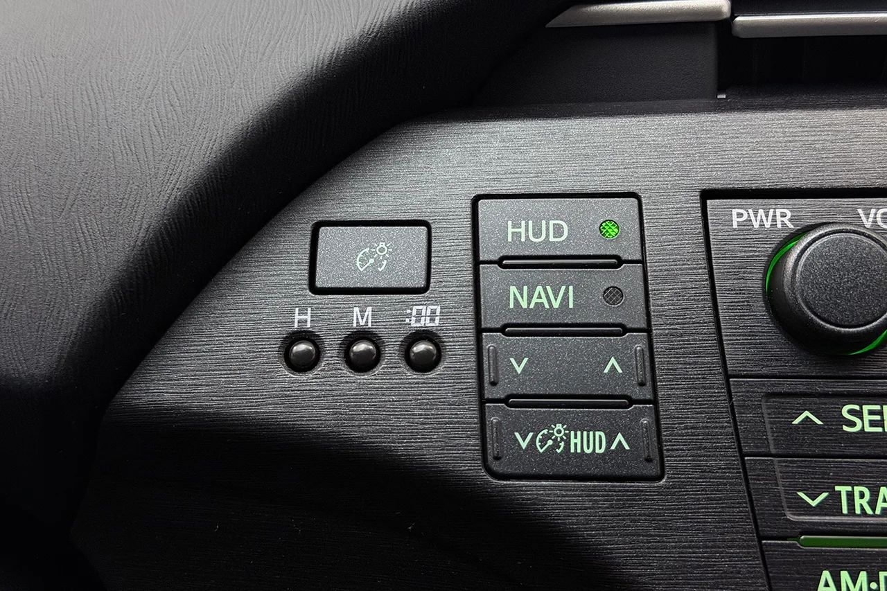 Toyota Prius Hybrid Head-Up Navi Kamera Keyless 136hk – bild 25 av 29