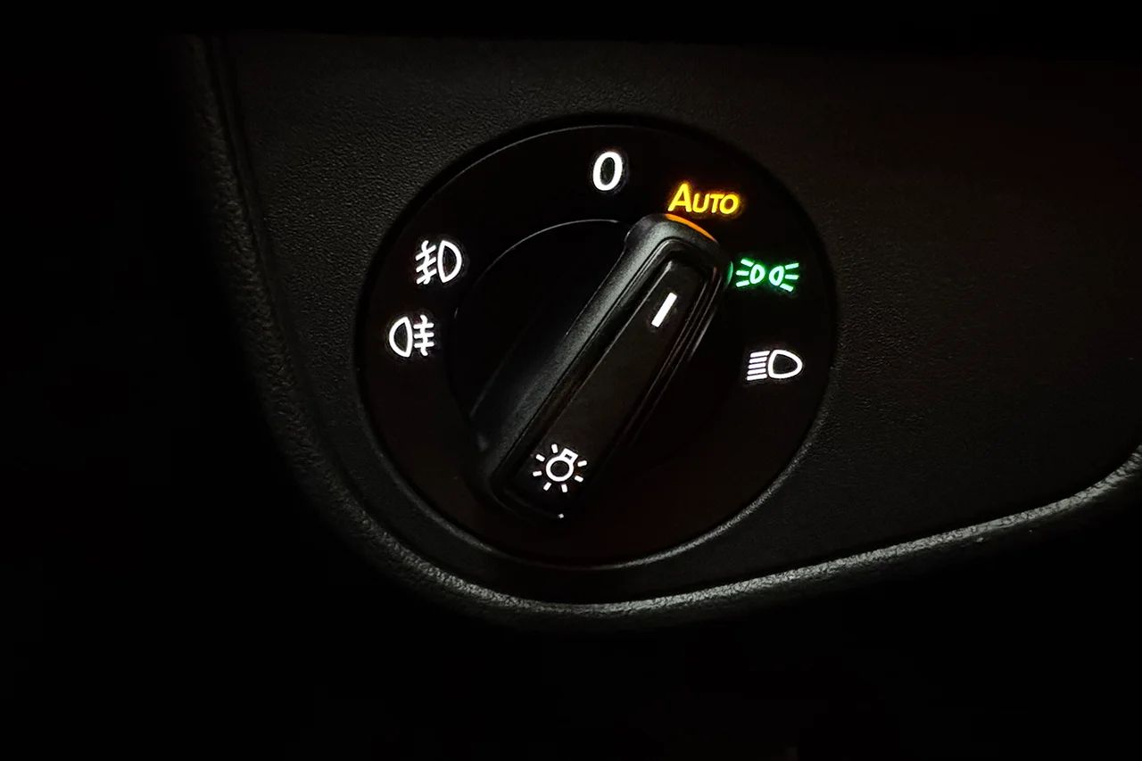 Volkswagen Taigo 11.0 TSI Aut R-Line Kamera Keyless IQ.Drive MOMS 116hk – bild 18 av 20