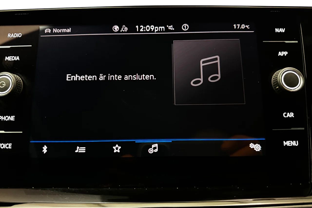 Volkswagen Taigo 11.0 TSI Aut R-Line Kamera Keyless IQ.Drive MOMS 116hk – bild 14 av 20