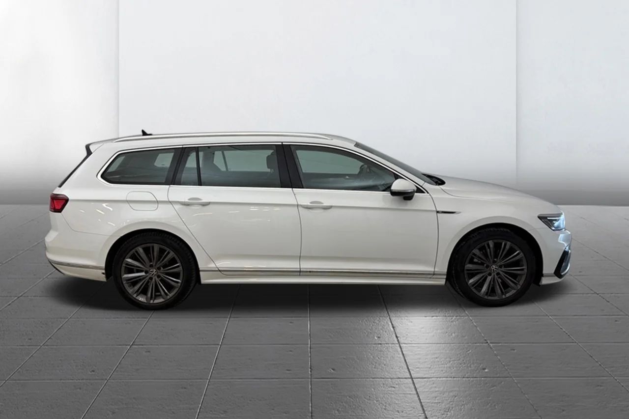 Volkswagen Passat SC 2.0 TDI 4M GT R Line Executive Drag Kamera IQ.Light 200hk – bild 4 av 11