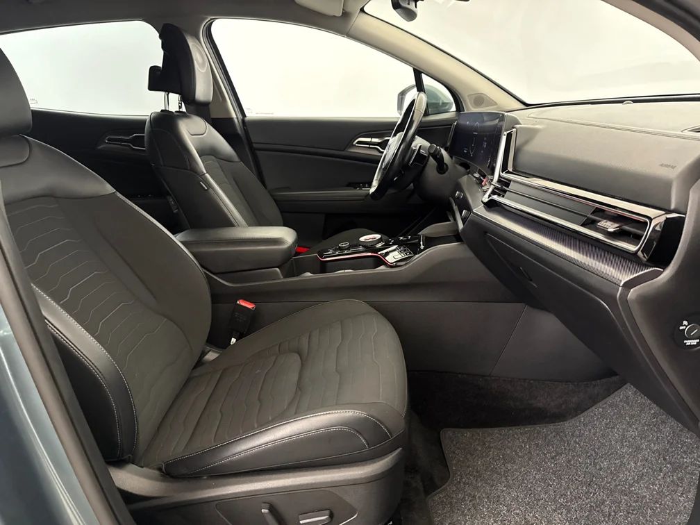 Kia Sportage PHEV Advance Drag Navi 360° Delläder Cockpit 265hk – bild 7 av 13