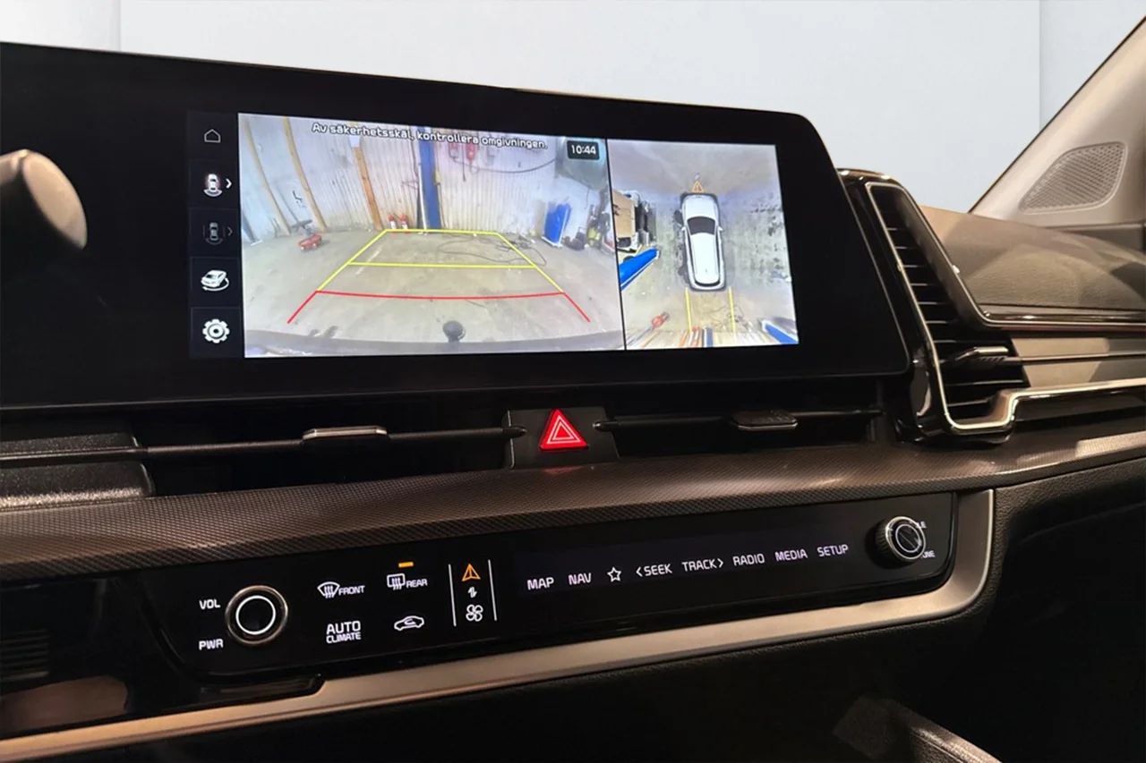 Kia Sportage PHEV Advance Drag Navi 360° Delläder Cockpit 265hk – bild 11 av 13