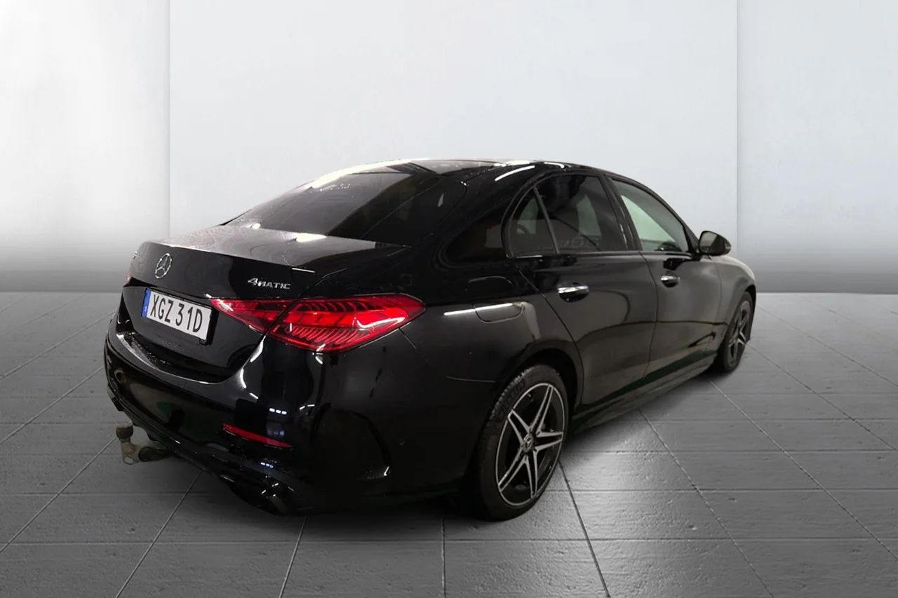 Mercedes-Benz C 400 e 4M AMG Drag Navi Burmester MOMS 381hk – bild 4 av 8