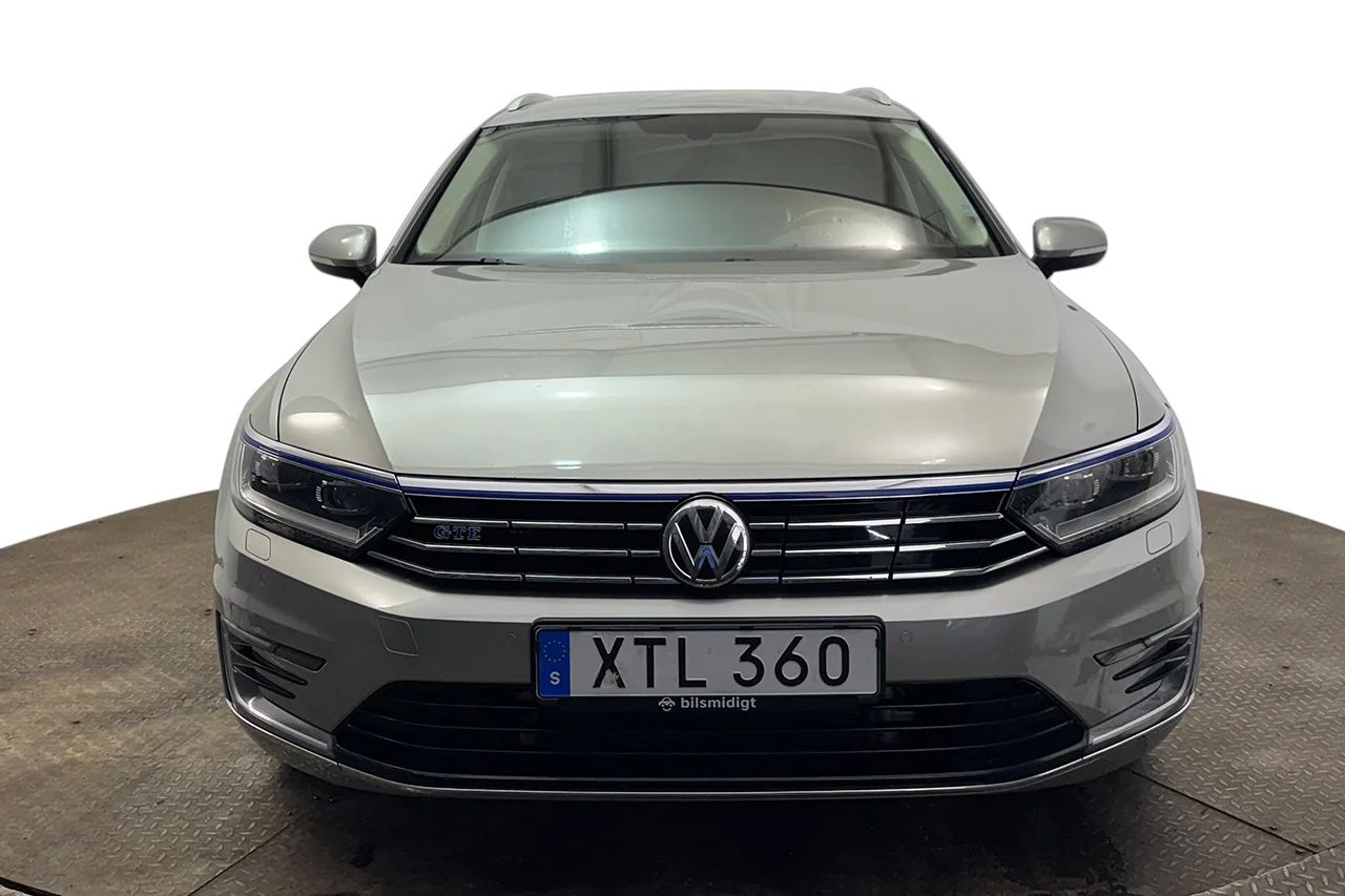 Volkswagen Passat Variant GTE 1.4 TSI Komfort&Design Drag Kamera Cockpit 218hk – bild 2 av 27