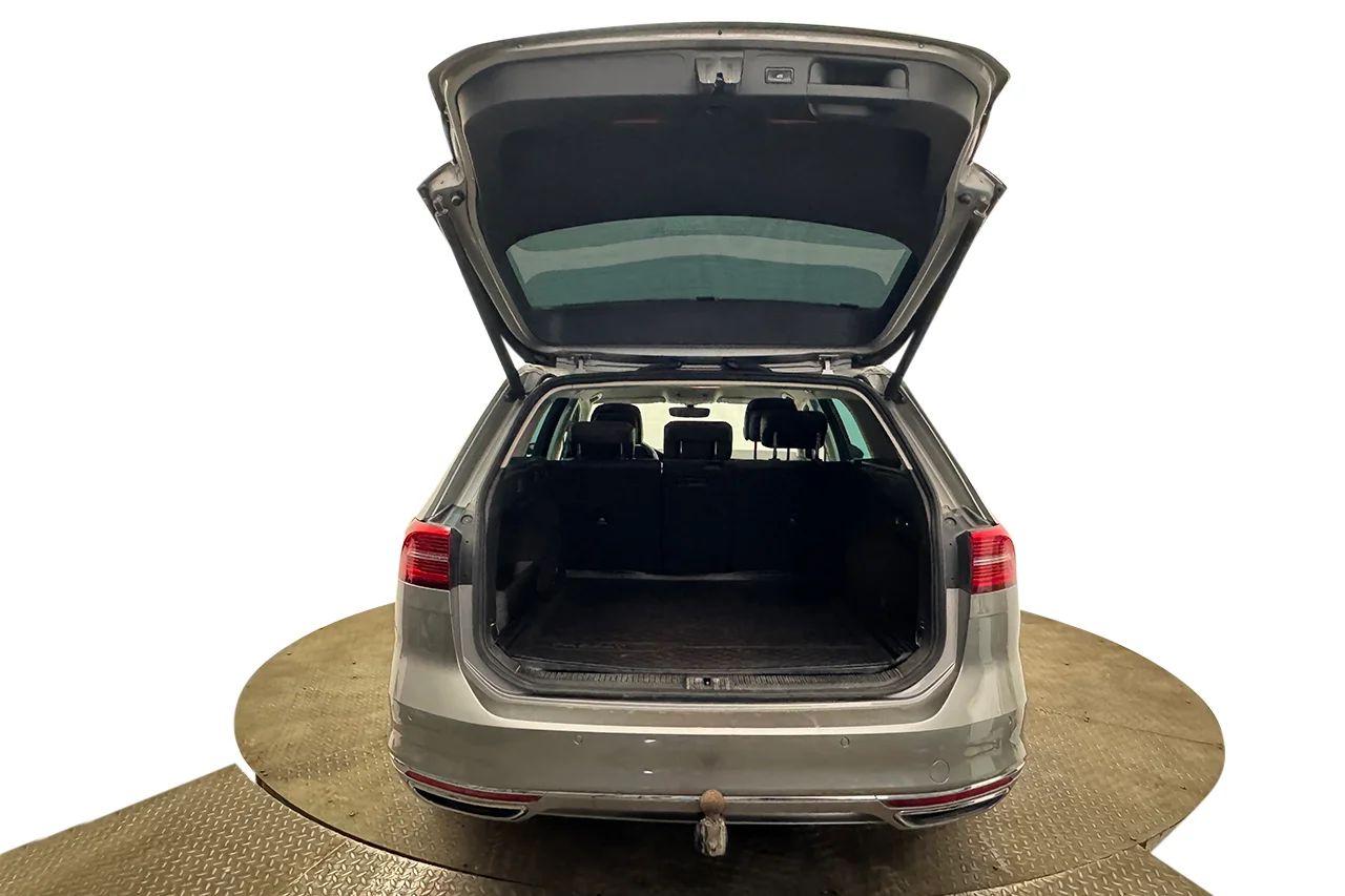 Volkswagen Passat Variant GTE 1.4 TSI Komfort&Design Drag Kamera Cockpit 218hk – bild 7 av 27