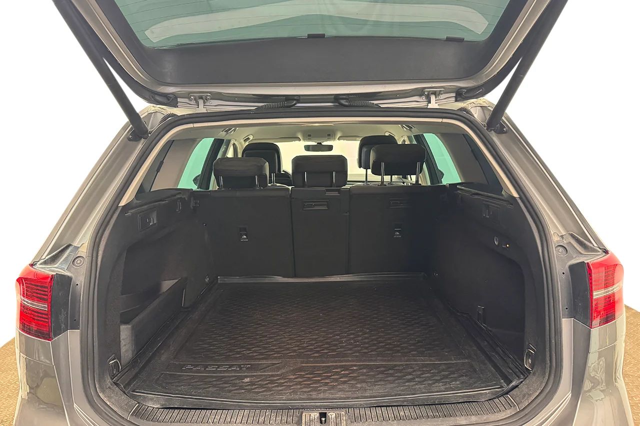 Volkswagen Passat Variant GTE 1.4 TSI Komfort&Design Drag Kamera Cockpit 218hk – bild 27 av 27