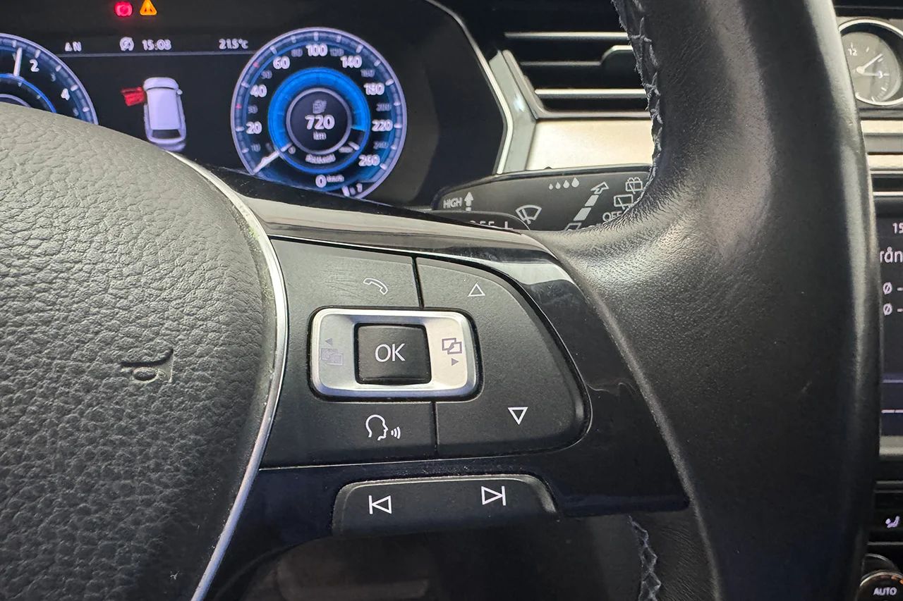 Volkswagen Passat Variant GTE 1.4 TSI Komfort&Design Drag Kamera Cockpit 218hk – bild 16 av 27