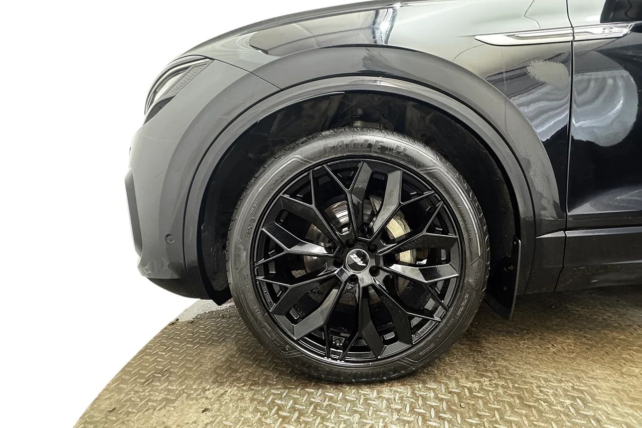 Volkswagen Touareg 3.0 V6 TDI 4Motion R-Line Executive Inno Drag Adaptiv Luftfjädring NightVision DYNAUDIO – bild 9 av 20