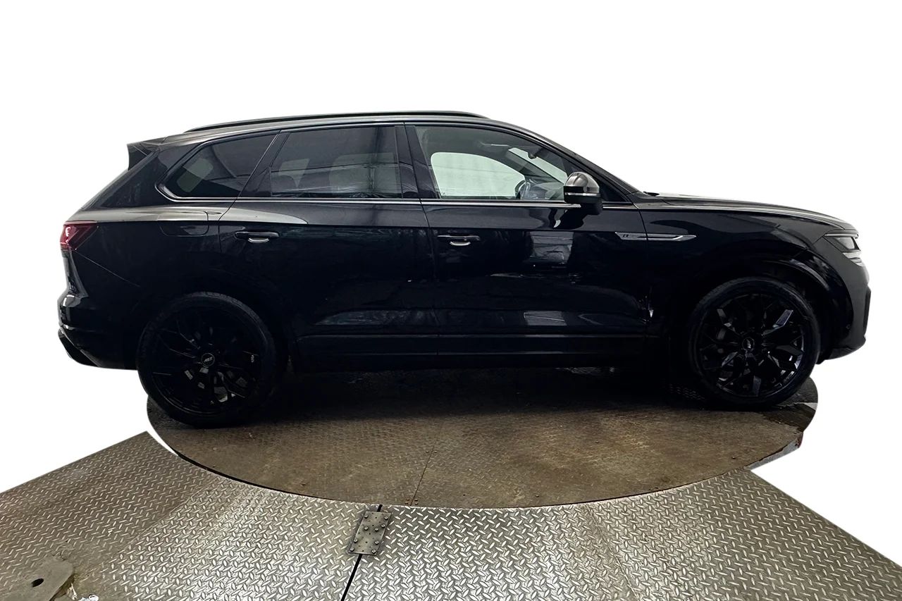 Volkswagen Touareg 3.0 V6 TDI 4Motion R-Line Executive Inno Drag Adaptiv Luftfjädring NightVision DYNAUDIO – bild 4 av 20
