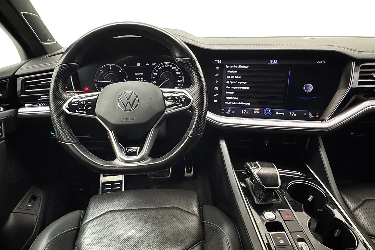 Volkswagen Touareg 3.0 V6 TDI 4Motion R-Line Executive Inno Drag Adaptiv Luftfjädring NightVision DYNAUDIO – bild 11 av 20