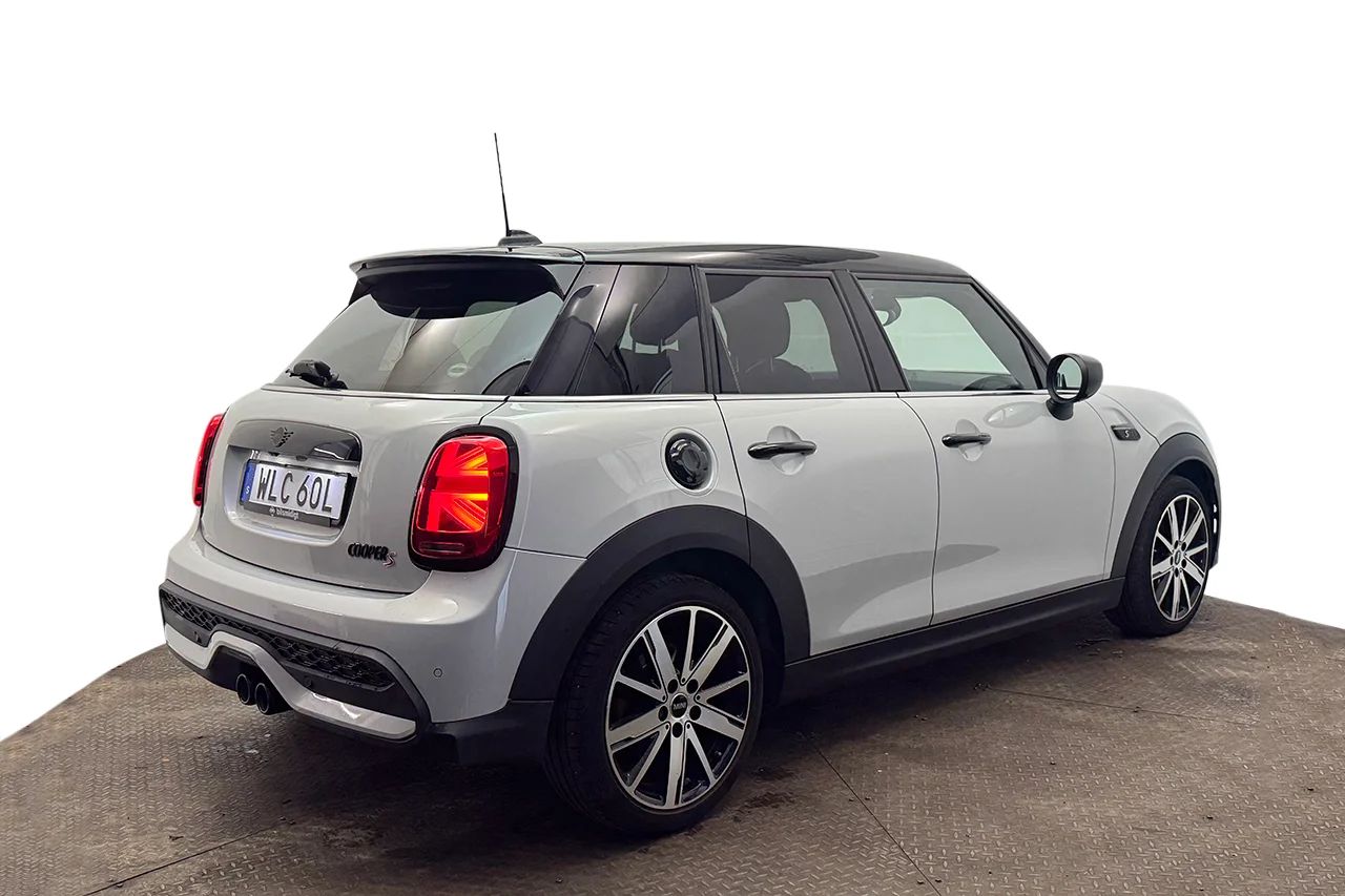 Mini Cooper S 5-dörr Aut Komfortpkt Connected Läder P-Sens 178hk – bild 2 av 14