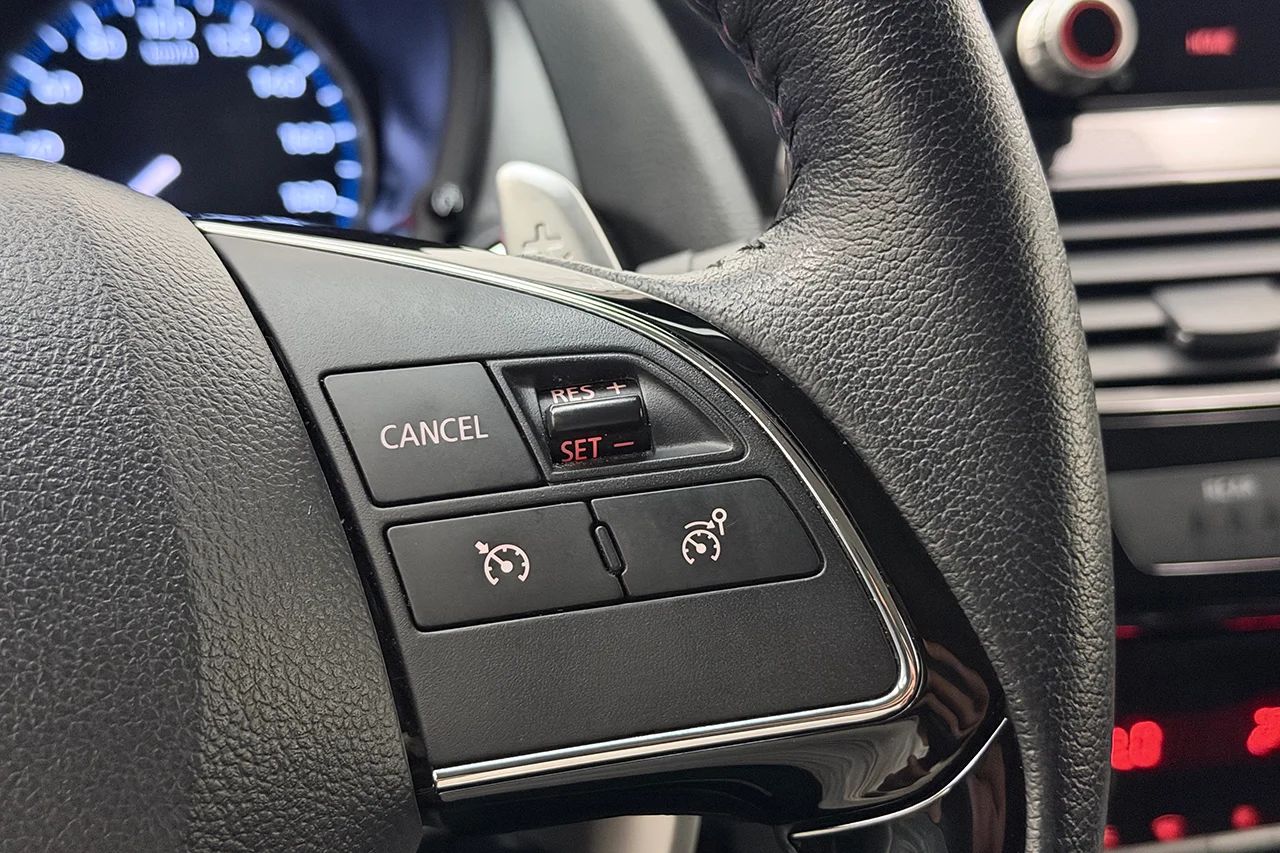 Mitsubishi Eclipse Cross PHEV 2.4 4WD Kamera Keyless Filassist MOMS 188hk – bild 16 av 30