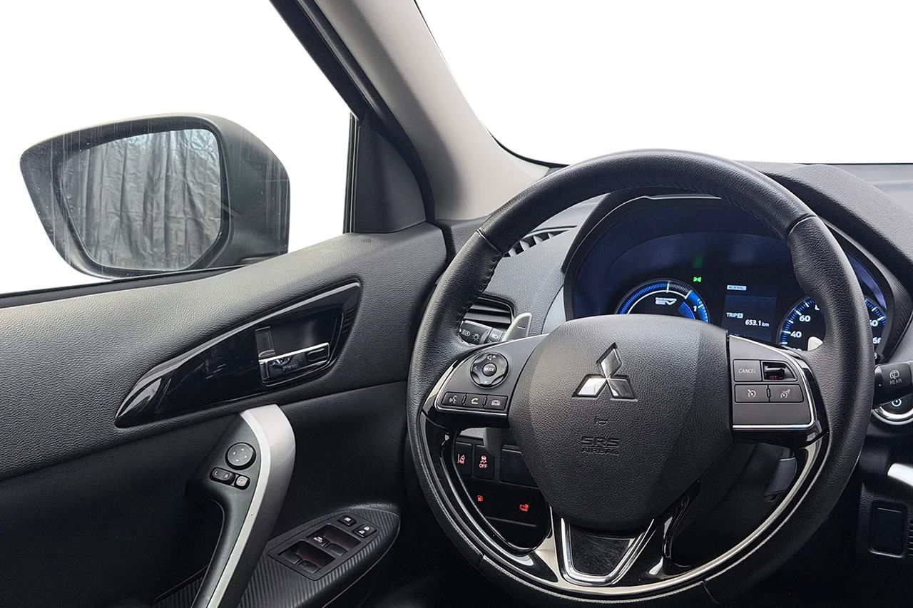 Mitsubishi Eclipse Cross PHEV 2.4 4WD Kamera Keyless Filassist MOMS 188hk – bild 13 av 30
