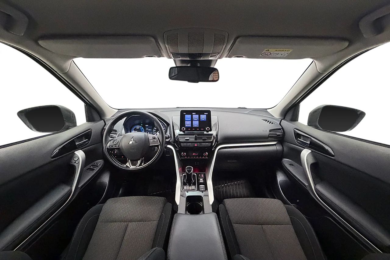 Mitsubishi Eclipse Cross PHEV 2.4 4WD Kamera Keyless Filassist MOMS 188hk – bild 12 av 30