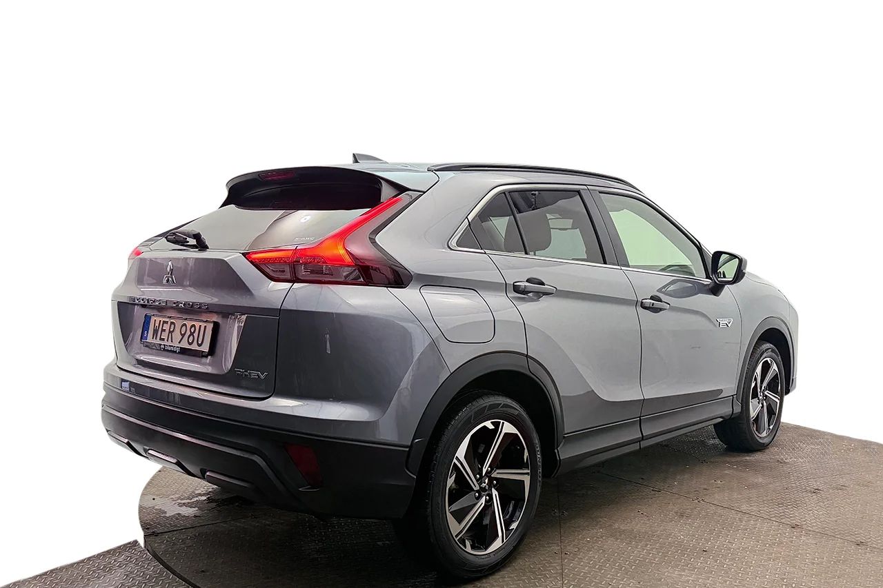 Mitsubishi Eclipse Cross PHEV 2.4 4WD Kamera Keyless Filassist MOMS 188hk – bild 5 av 30