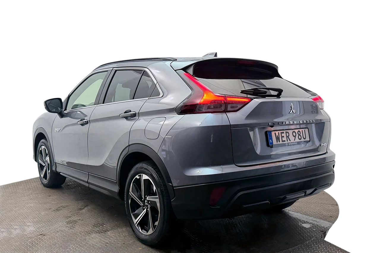 Mitsubishi Eclipse Cross PHEV 2.4 4WD Kamera Keyless Filassist MOMS 188hk – bild 8 av 30