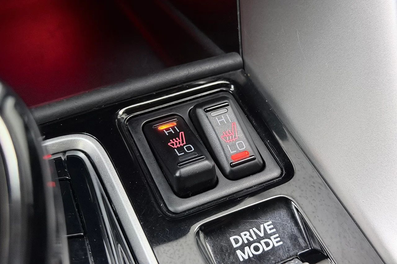 Mitsubishi Eclipse Cross PHEV 2.4 4WD Kamera Keyless Filassist MOMS 188hk – bild 24 av 30