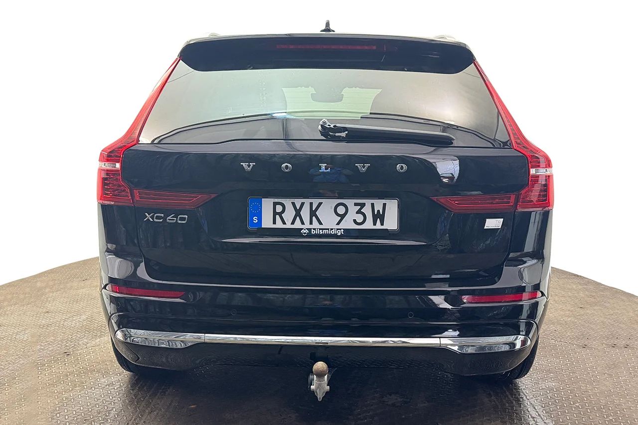 Volvo XC60 Recharge T6 AWD Drag Pano Navi Kamera BLIS MOMS 350hk – bild 6 av 36